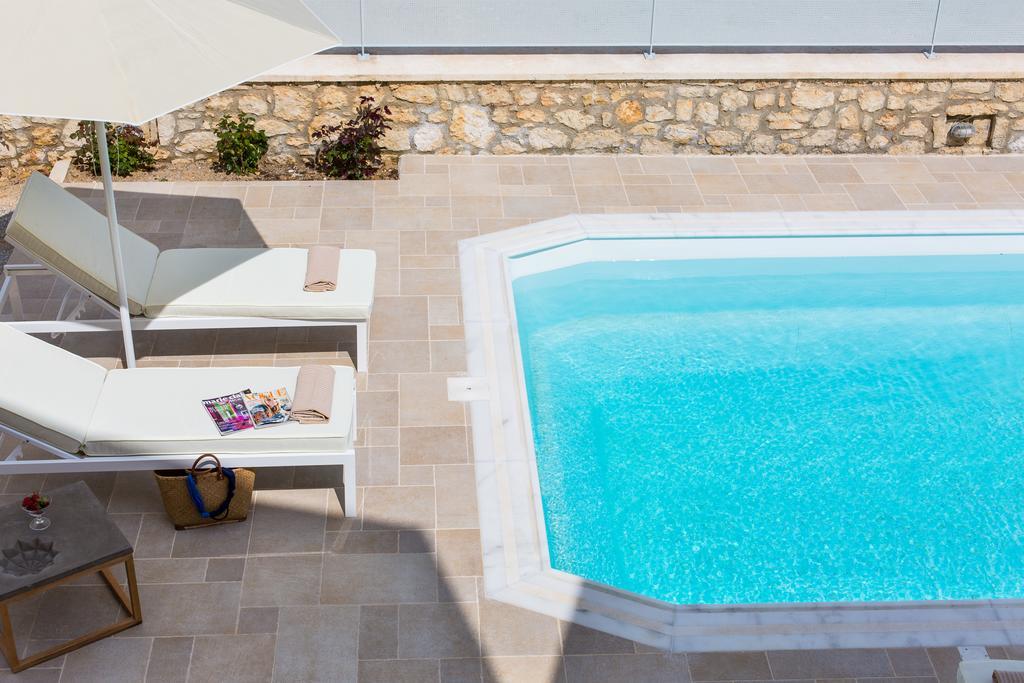 Deluxe Villa Ianthos - Outdoor Hot Tub & Kids Pool Gállos エクステリア 写真